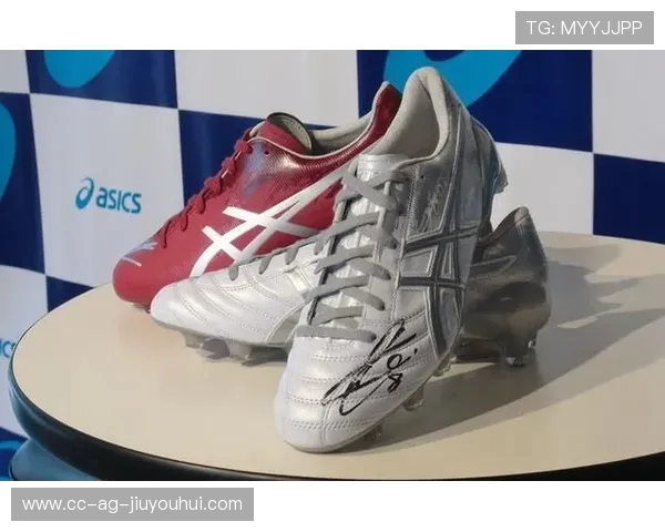 从老版X系列足球鞋演变看现代球鞋设计理念与科技升级新发展趋势 从老版X系列足球鞋演变看现代球鞋设计理念与科技升级新发展趋势